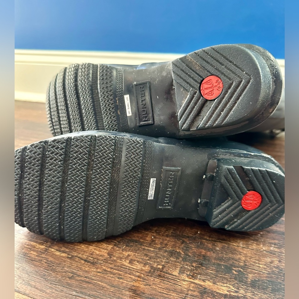 Hunter Original Tall Rainboot (Women,) 9M, Navy Matte - Picture 15 of 16